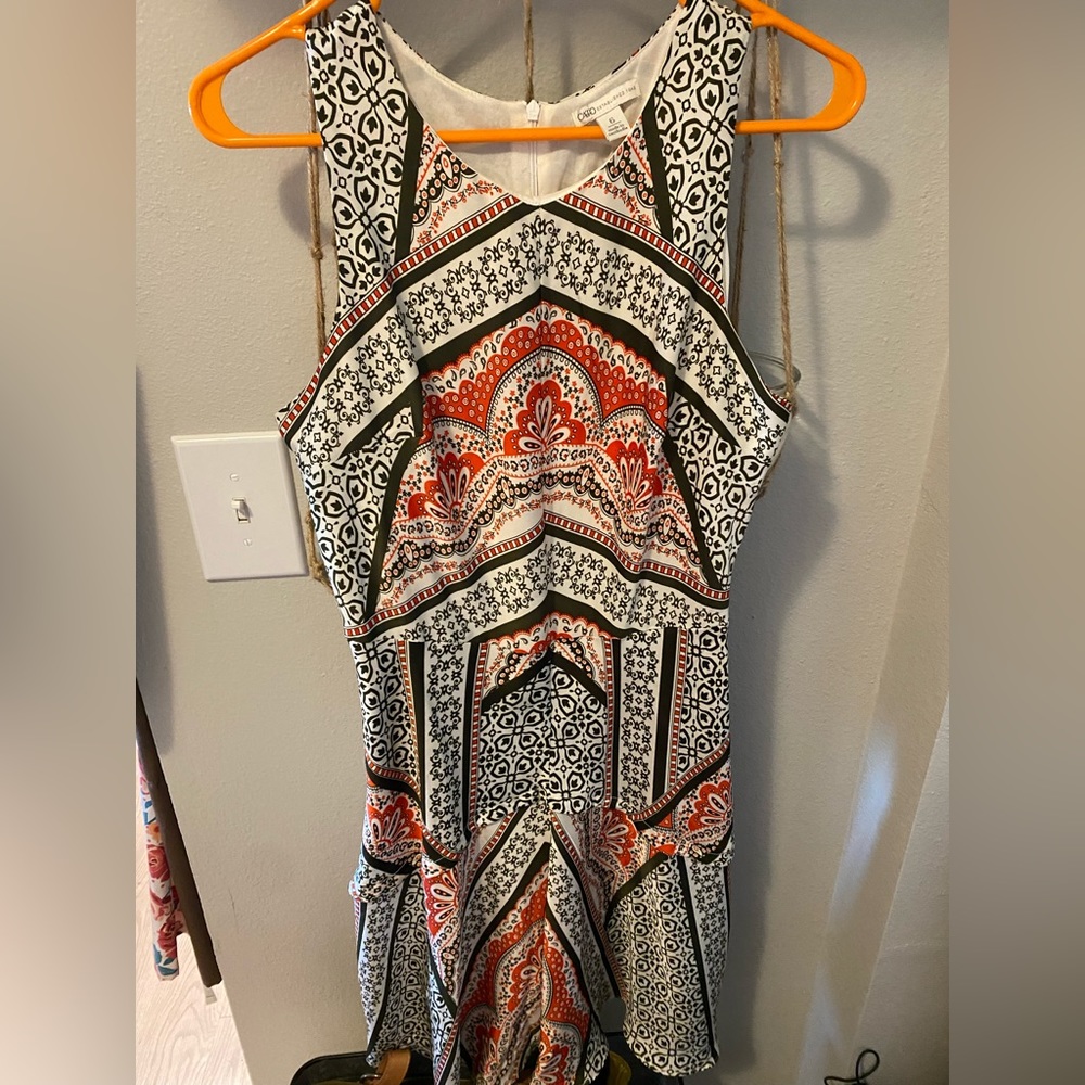 >>fun + funky closet clean out y’all! 
🪩dresses, tops, and bottoms s, m, and l